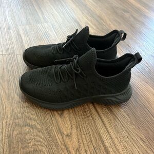 Black Athletic Women Shoes